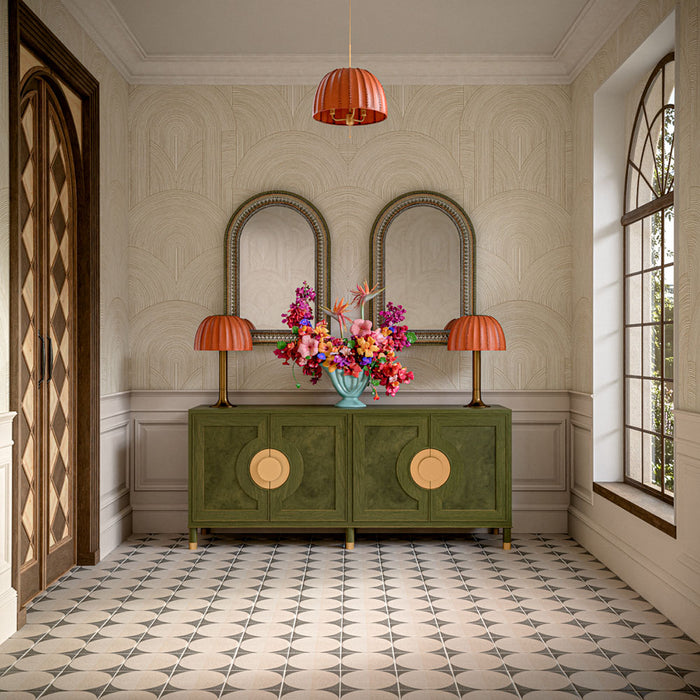 Flur mit Eclipse Lunar Bodenfliesen im Terrazzo-Look im Format 20 × 20 cm, kombiniert mit einem markanten grünen Sideboard, einem farbenfrohen Blumenarrangement, dekorativen Spiegeln und einem eleganten modernen Interior in warmen neutralen Farbtönen.
